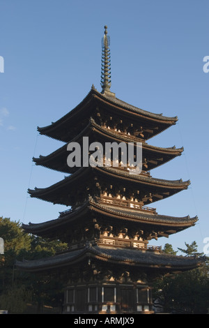 Cinque piani pagoda al tempio Kofukuji, Parco di Nara, Nara, Giappone Foto Stock