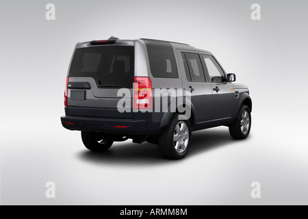 2008 Land Rover LR3 HSE in grigio - angolo posteriore vista Foto Stock