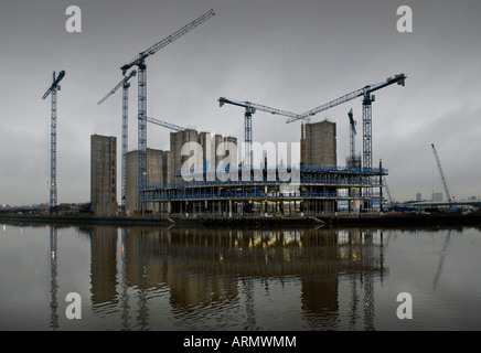 I NUOVI UFFICI DELLA BBC IN COSTRUZIONE A Salford Quays, Manchester Il MULTI milioni di sviluppo cancelletto Foto Stock