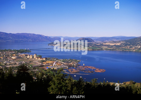 Downtown Kelowna sulle rive del lago Okanagan, British Columbia, Canada. Foto Stock