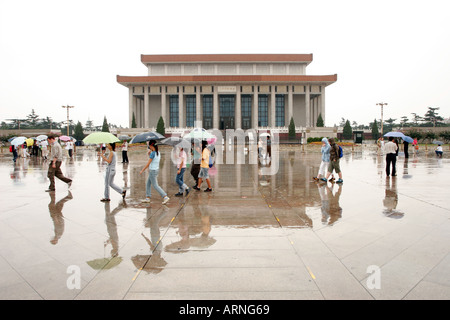 Il Mausoleo di Mao Zedong in piazza Tiananmen a Pechino Foto Stock