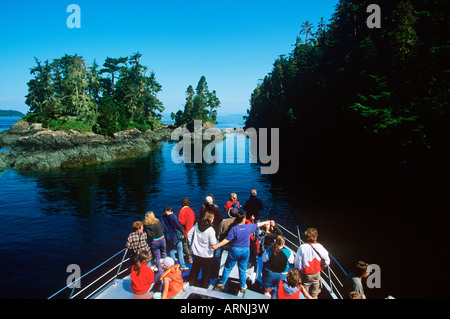 Telegraph cove base whale watching / Tour della natura da barca LINEE M.T. Lukwa, Isola di Vancouver, British Columbia, Canada. Foto Stock