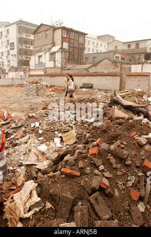 Hutongs di essere demolita a Beijing in Cina Foto Stock