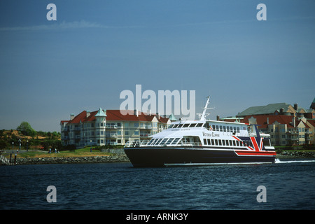 Clipper di lasciare il porto interno, Victoria, Isola di Vancouver, British Columbia, Canada. Foto Stock