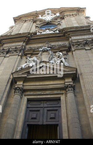 La facciata della chiesa di San Michele e San Gaetano in Via Tornabuoni Firenze Toscana Italia Foto Stock