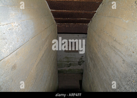 All'interno di un bunker tedesco in cima La Pointe du Hoc Foto Stock