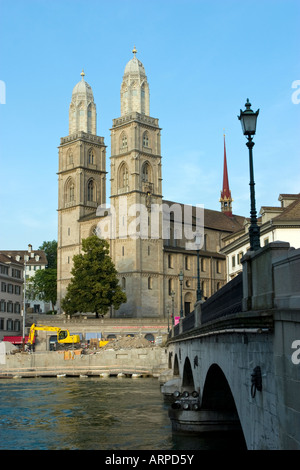 Gröss Muenster in Zurigo Svizzera Foto Stock