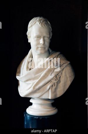 Busto del romanziere Sir Walter Scott da Chantrey nella sua casa di Abbotsford vicino a Galashiels nei confini regione della Scozia Foto Stock