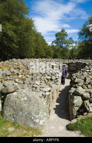 dh Balnuaran di Clava CLAVA INVERNESSSHIRE Bronzo età sepoltura tumulo di pietra a ciambella Cairn scozia cairns Foto Stock