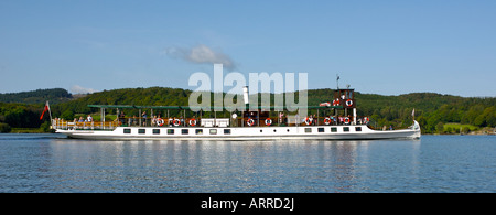 Sistema di cottura a vapore crociera sul Lago di Windermere, Parco Nazionale del Distretto dei Laghi, Cumbria, Regno Unito Foto Stock