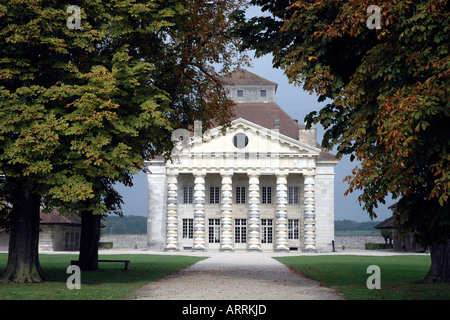 L'abitazione del direttore presso le Saline Royale, architettonicamente splendida saline in Arc et Senans in Francia la regione del Giura Foto Stock