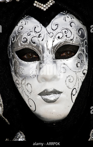 Il ritratto di una persona in costume di carnevale, il Carnevale di Venezia, Veneto, Italia Foto Stock