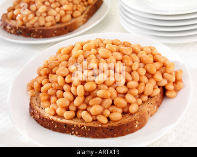 Fagioli su pane tostato Foto Stock