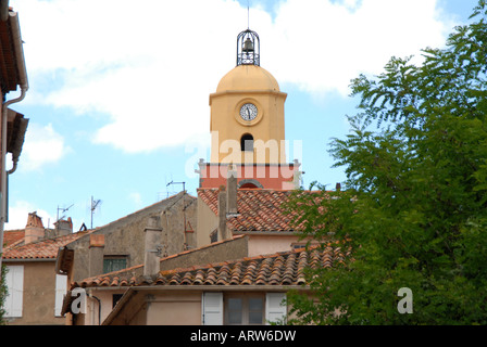 Chiesa torre dell orologio a St Tropez Foto Stock