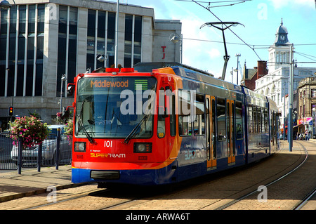 Supertram, High Street, Sheffield South Yorkshire, Regno Unito ,l'Europa Foto Stock