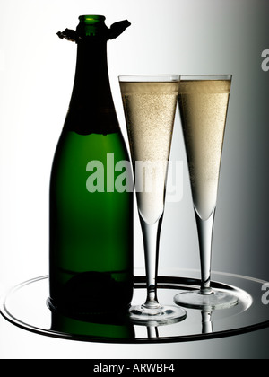 CHAMPAGNE e bicchieri Foto Stock
