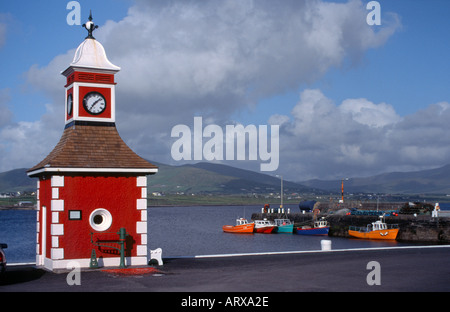 Piccolo porto a Knightstown Contea di Kerry Irlanda Foto Stock