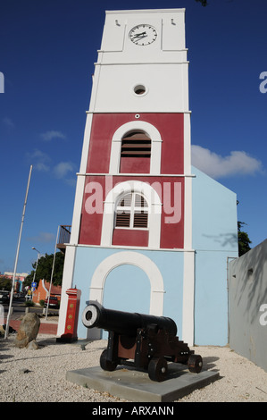 Fort Zoutman e Willem III torre sono le strutture più antiche di Aruba. La fortezza risale al 1796. Foto Stock