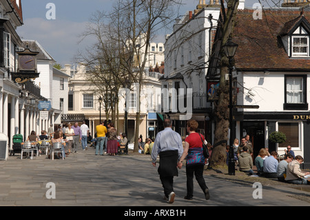 Il famoso Pantiles a Royal Tunbridge Wells nel Kent, Regno Unito Foto Stock