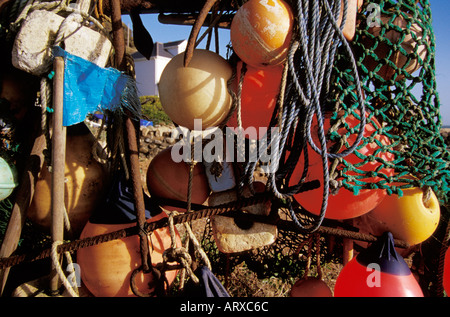 Fishermans boe di reti e la corda Steephill Cove Ventnor Isola di Wight in Inghilterra Inverno 2004 Foto Stock