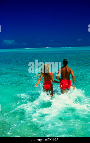 In laguna, in Matira Beach a Bora Bora Foto Stock