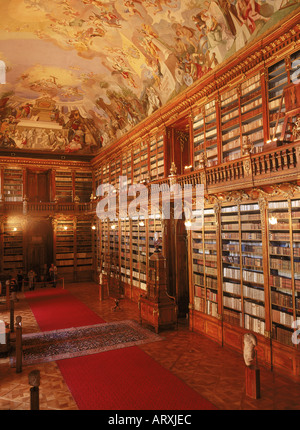 Monumentale affresco sul soffitto della sala filosofica nella libreria di Strahov presso il Monastero di Strahov a Praga Foto Stock