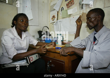 La Nigeria, Africa Occidentale ha una highnumber dell HIV AIDS abitanti infetti Foto Stock