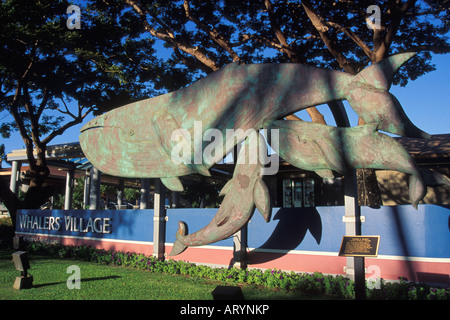 Whalers Village, nell'area di Kaanapali Resort, Hawaii il primo resort pianificata, è la casa di due caccia alla balena gratuito musei, l'aria aperta Foto Stock