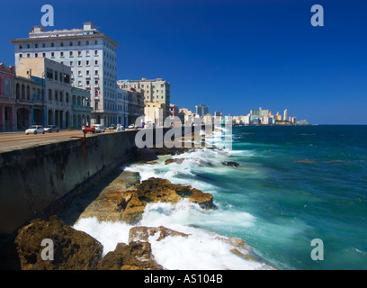 Il Malecon, Centro Habana e Prado, Havana, La Habana, Cuba, Antille Maggiori, dei Caraibi Foto Stock