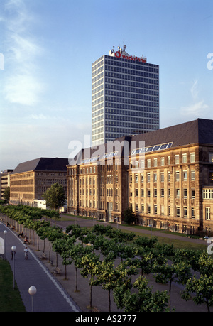 Düsseldorf Rheinuferpromenade, Ehemalige Mannesmann-Verwaltung Foto Stock