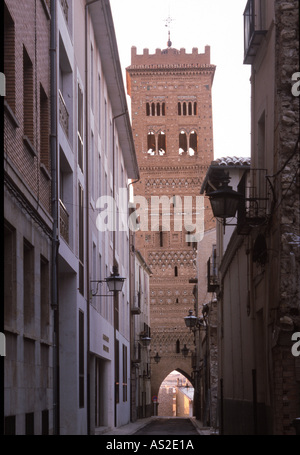 Teruel, San Salvador, Turm der Kirche Foto Stock