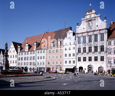Landsberg/Lech, Hauptplatz, mit Rathaus (rechts) Foto Stock