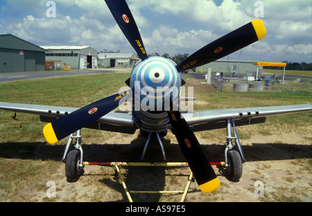 P51 Mustang essendo riparato a Caboolture Airfield Queensland Australia Merlin V12 motore RAAF Royal Australian Air Force marcatura Foto Stock