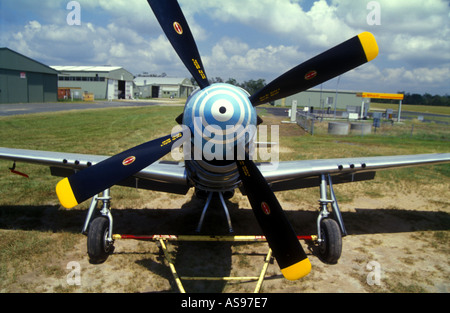 P51 Mustang essendo riparato a Caboolture Airfield Queensland Australia Merlin V12 motore RAAF Royal Australian Air Force marcatura Foto Stock