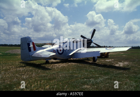 P51 Mustang essendo riparato a Caboolture Airfield Queensland Australia Merlin V12 motore RAAF Royal Australian Air Force marcatura Foto Stock