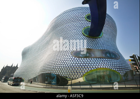I magazzini Selfridges nel centro commerciale per lo shopping Bullring in Birmingham REGNO UNITO. Foto Stock