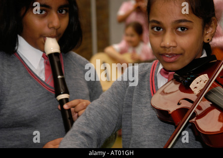 Scuola Junior varie scene 3555 PHS Modello rilasciato Foto Stock