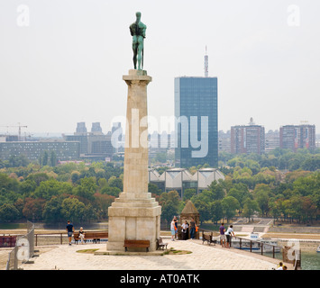 Il monumento a 'Victor' nel Parco Kalemegdan a Belgrado Foto Stock