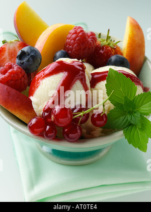 Gelati e frutta Foto Stock