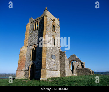 La rovina di St Michaels chiesa sulla sommità del Burrow Mump presso Burrowbridge, Somerset, Inghilterra. Foto Stock