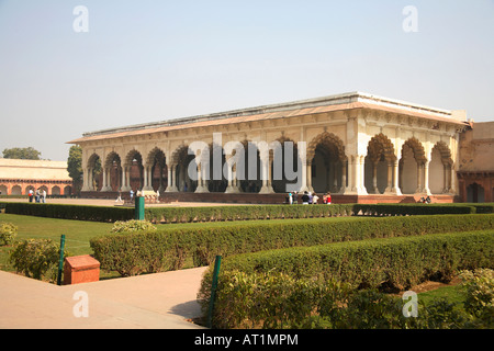 Diwan-e-Aam o o sala del pubblico. Essa fu costruita in marmo. Red Fort Agra, Uttarpradesh, India. Foto Stock