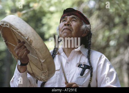 Mohawk nativi durante il Pow Wow cerimonia Oka Québec Canada Foto Stock