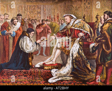 Hugh Latimer, c.1485-1490 - 1555. Predicatore e martire protestante inglese che presenta la Bibbia al re Enrico VIII Foto Stock