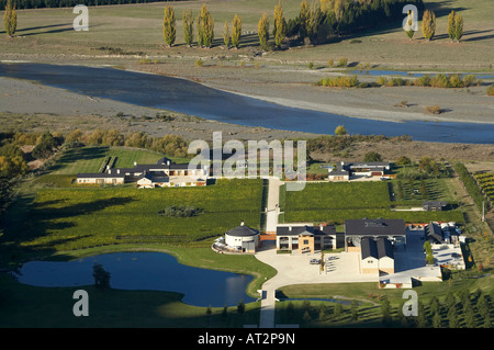 Vista da Te Mata picco nel campo scoscese e cantina Tukituki River Hawkes Bay Isola del nord della Nuova Zelanda Foto Stock