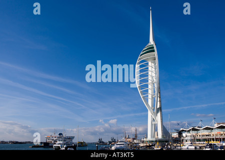 Spinnaker Tower di Portsmouth Inghilterra Hampshire REGNO UNITO Foto Stock