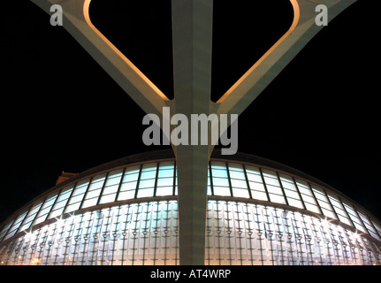 Parte di Hemisferic di notte a Valencia Spagna Foto Stock