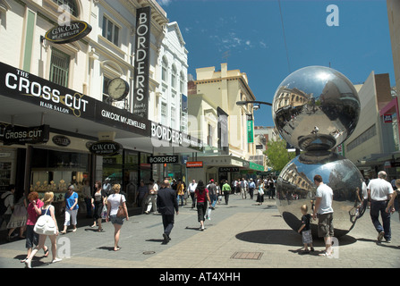 Rundle Mall & Centri Commerciali sfere, Adelaide, Australia del Sud Foto Stock