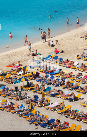 Playa de Los Amadores vicino a Puerto Rico a Gran Canaria nelle isole Canarie Foto Stock