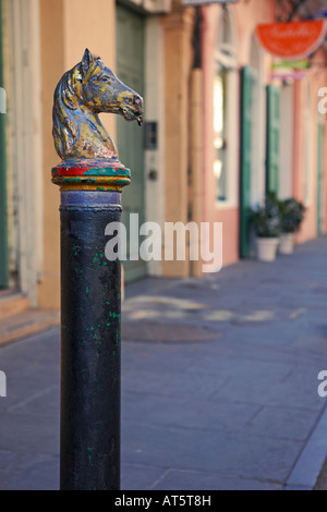 Posto d'epoca a testa di cavallo nello storico quartiere francese di New Orleans. Louisiana, Stati Uniti. Foto Stock