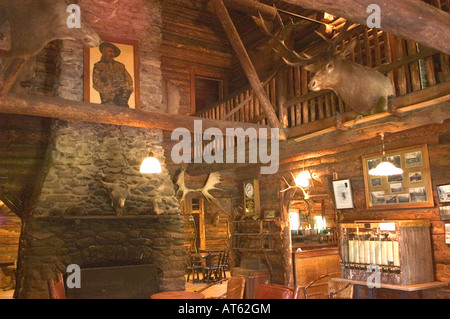 Buffalo Bill's Hunting Lodge, Pahaska Tepee è un log cabin alloggio non lontano da Cody, WY. Foto Stock